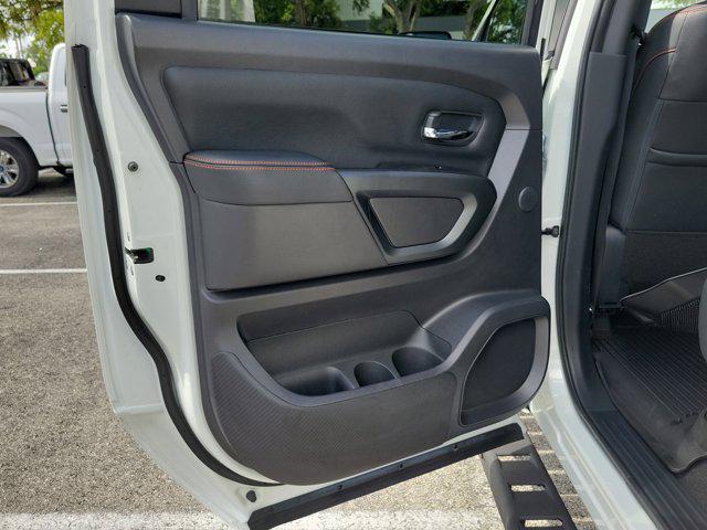 2024 Nissan Titan Crew Cab PRO-4X 4x4
