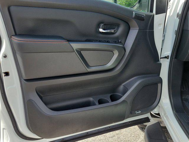 2024 Nissan Titan Crew Cab PRO-4X 4x4