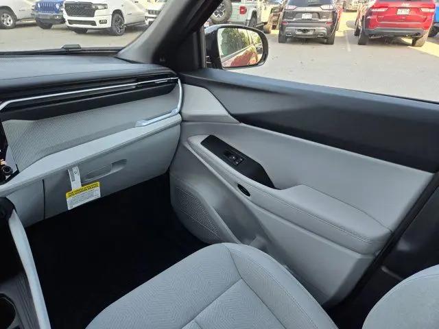 2026 Jeep Cherokee Laredo 4x4