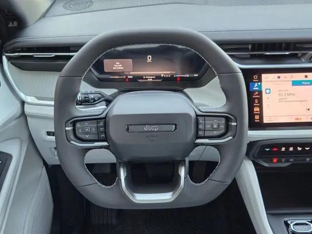 2026 Jeep Cherokee Laredo 4x4