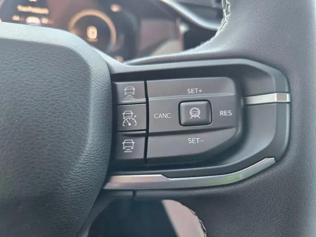 2026 Jeep Cherokee Laredo 4x4