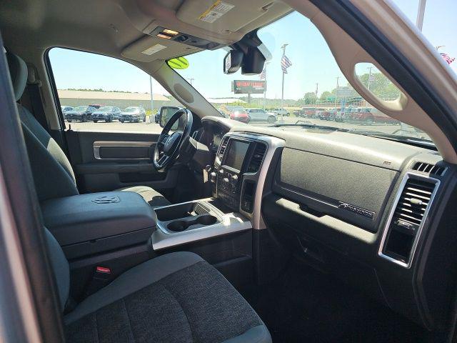 2017 Ram 1500 Big Horn Crew Cab 4x4 5'7" Box