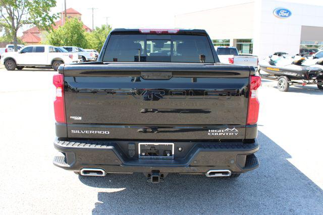 2022 Chevrolet Silverado 1500 4WD Crew Cab Short Bed High Country