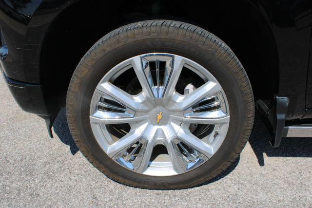 2022 Chevrolet Silverado 1500 4WD Crew Cab Short Bed High Country