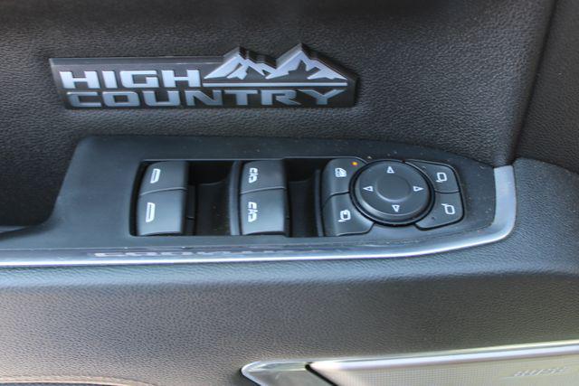 2022 Chevrolet Silverado 1500 4WD Crew Cab Short Bed High Country