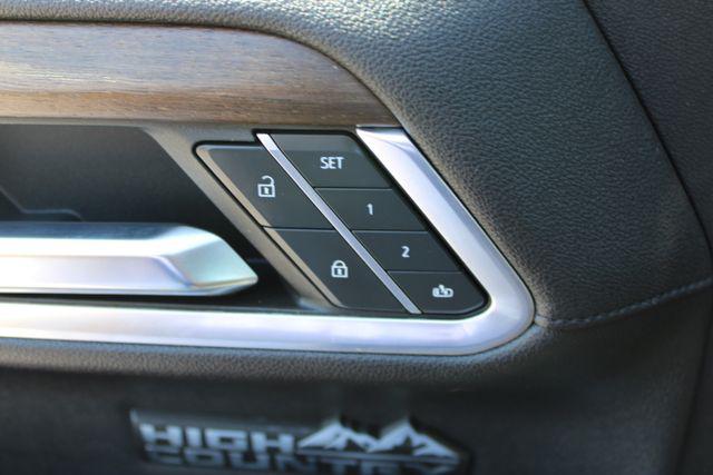 2022 Chevrolet Silverado 1500 4WD Crew Cab Short Bed High Country