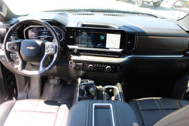 2022 Chevrolet Silverado 1500 4WD Crew Cab Short Bed High Country