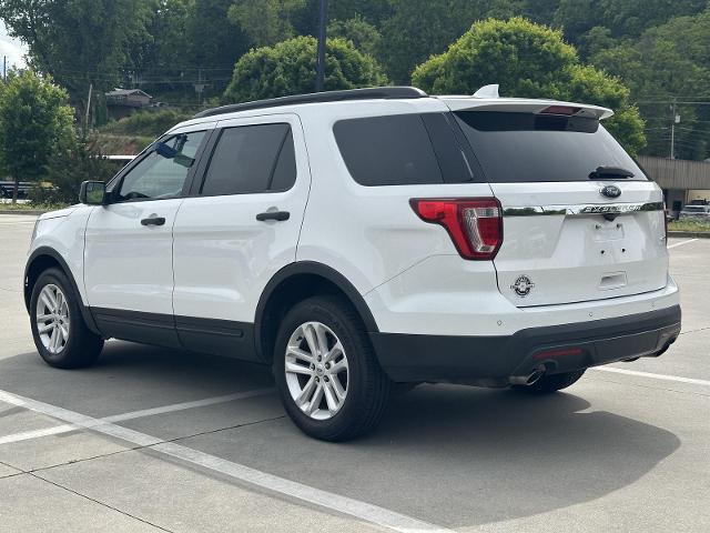 2017 Ford Explorer Base