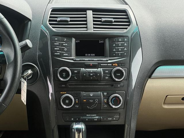 2017 Ford Explorer Base