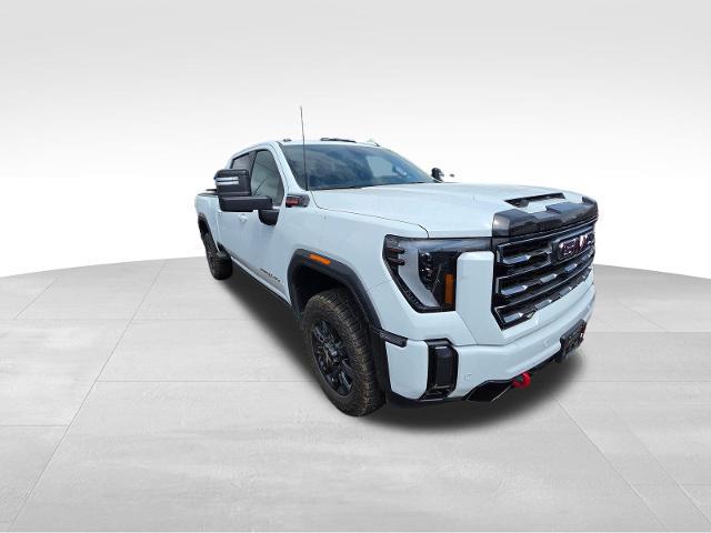 2024 GMC Sierra 2500HD 4WD Crew Cab Standard Bed AT4