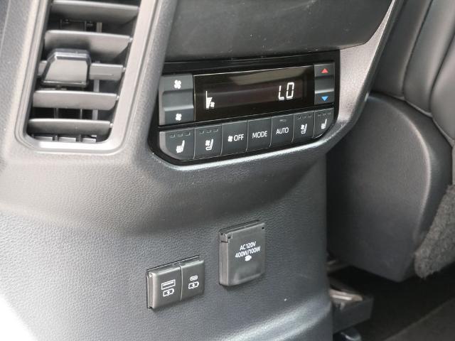 2024 Toyota Sequoia Capstone
