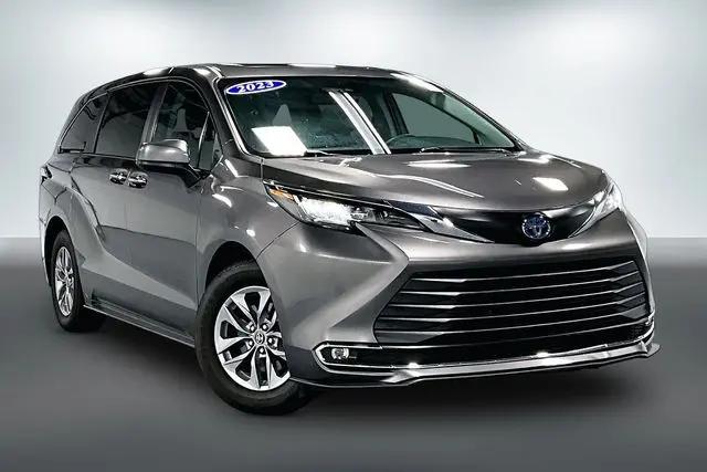 2023 Toyota Sienna XLE for sale in Auburn, IN
