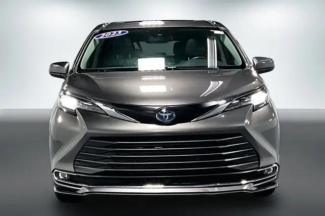 2023 Toyota Sienna XLE