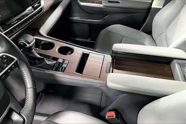 2023 Toyota Sienna XLE