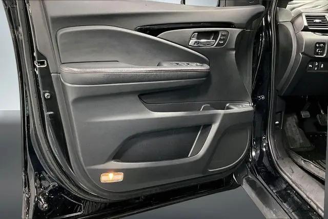 2020 Honda Pilot AWD Black Edition