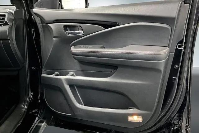 2020 Honda Pilot AWD Black Edition
