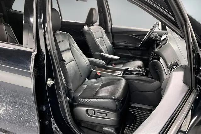 2020 Honda Pilot AWD Black Edition