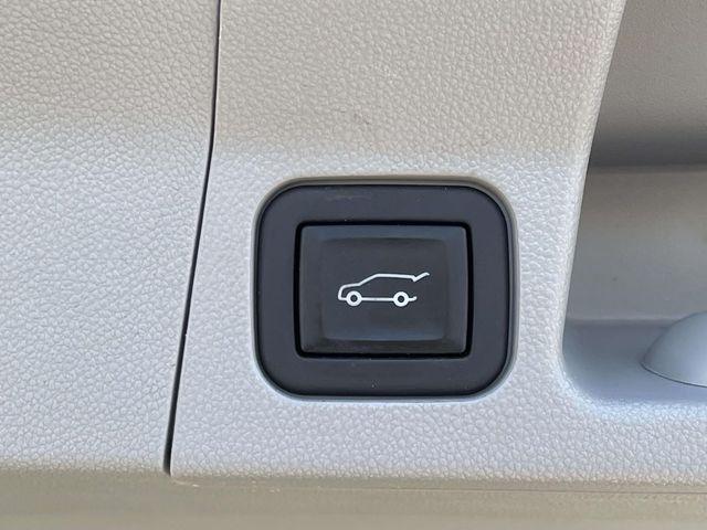 2023 GMC Acadia FWD SLT