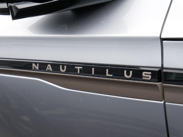 2025 Lincoln Nautilus Black Label