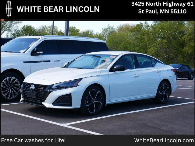 2023 Nissan Altima SR FWD for sale in VADNAIS HTS, MN