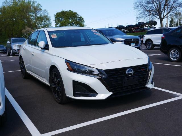 2023 Nissan Altima SR FWD