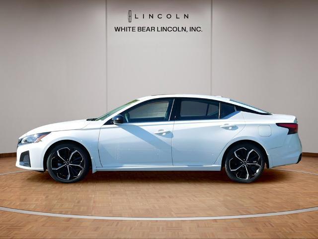 2023 Nissan Altima SR FWD