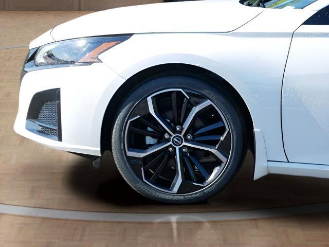 2023 Nissan Altima SR FWD