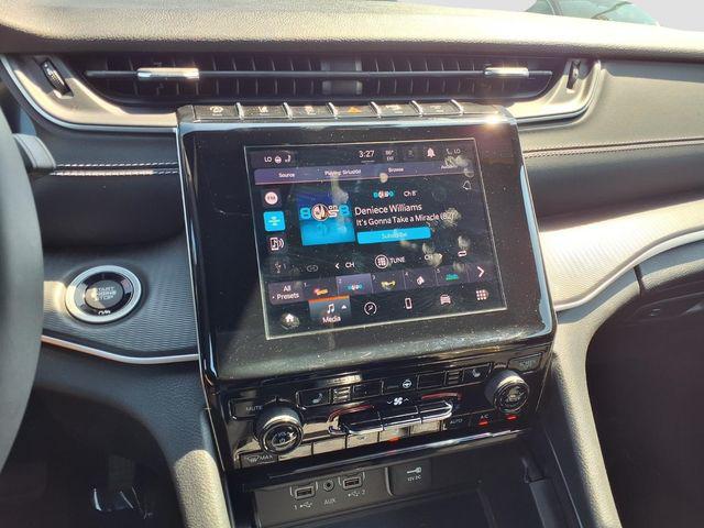 2023 Jeep Grand Cherokee L Altitude 4x4