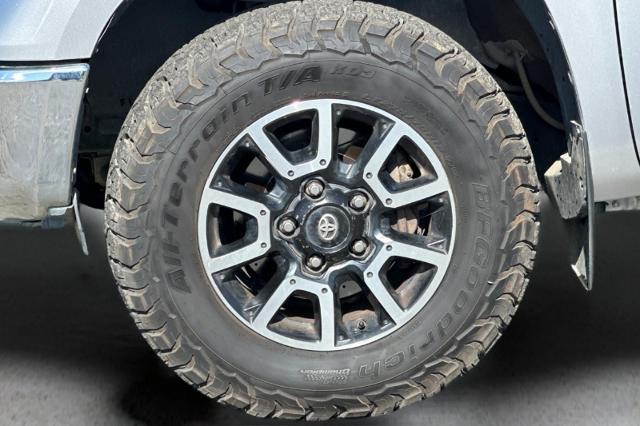 2016 Toyota Tundra SR5 5.7L V8