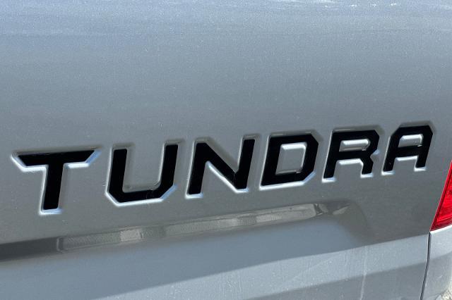 2016 Toyota Tundra SR5 5.7L V8
