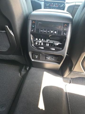 2024 Jeep Grand Cherokee Summit 4x4