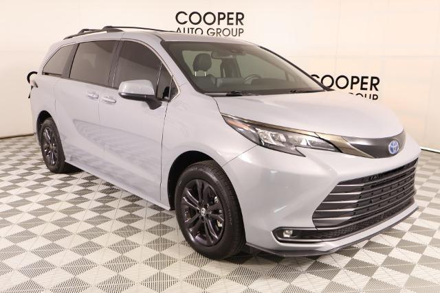 2024 Toyota Sienna Woodland Edition for sale in Oklahoma City, OK