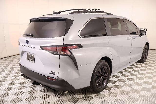2024 Toyota Sienna Woodland Edition