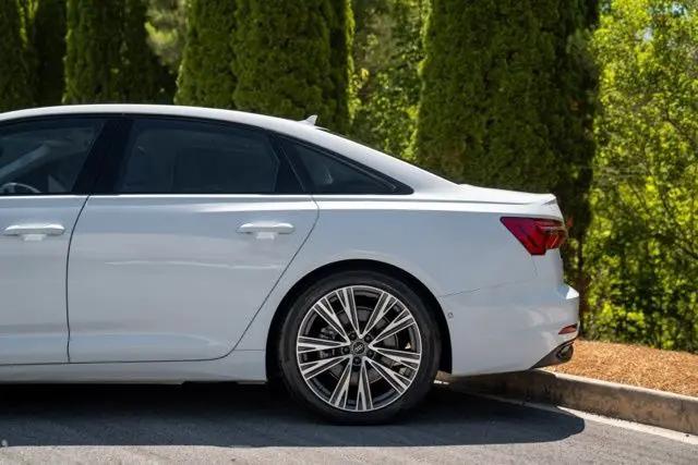 2023 Audi A6 Premium Plus 45 TFSI quattro S tronic