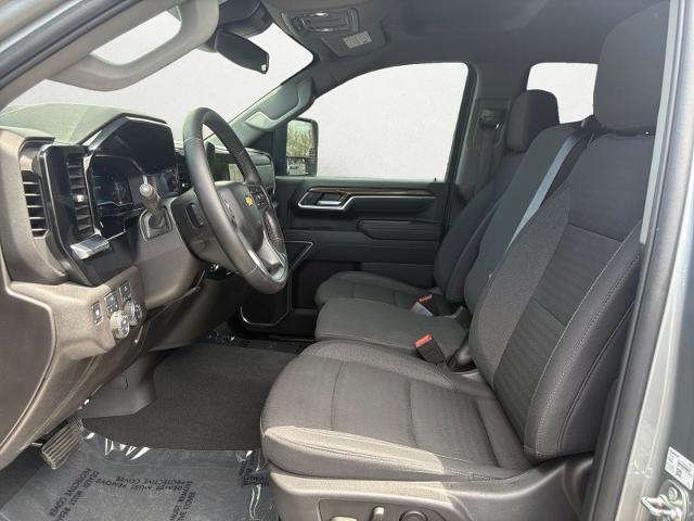 2025 Chevrolet Silverado 2500HD 4WD Crew Cab Standard Bed LT