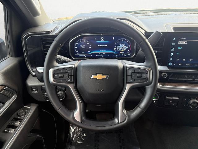 2025 Chevrolet Silverado 2500HD 4WD Crew Cab Standard Bed LT