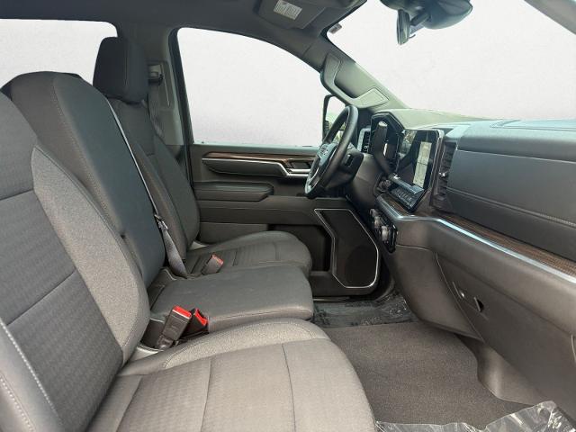 2025 Chevrolet Silverado 2500HD 4WD Crew Cab Standard Bed LT
