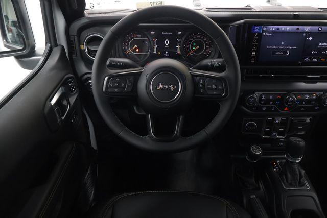2026 Jeep Gladiator GLADIATOR SAHARA 4X4