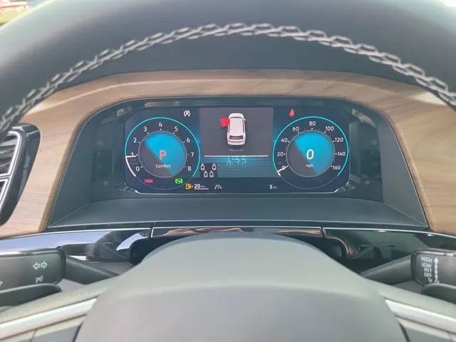 2026 Volkswagen Atlas SE with Technology