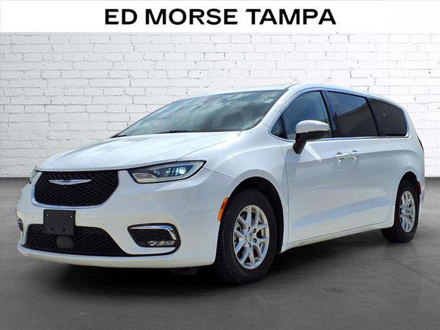 2023 Chrysler Pacifica Touring L for sale in Tampa, FL