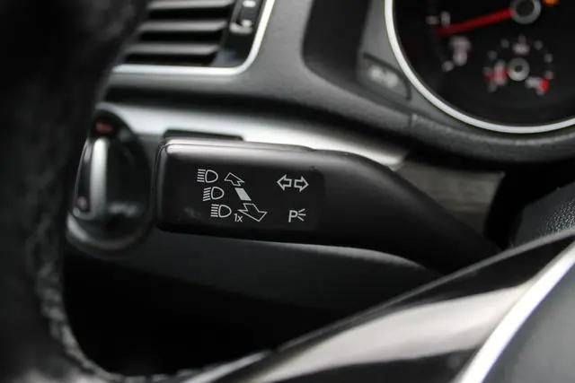 2017 Volkswagen Passat 1.8T SE