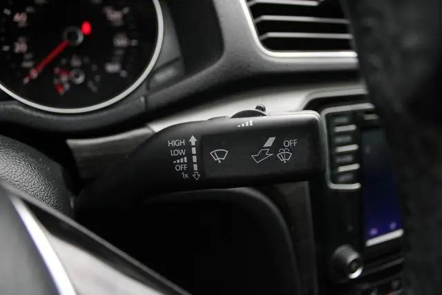 2017 Volkswagen Passat 1.8T SE