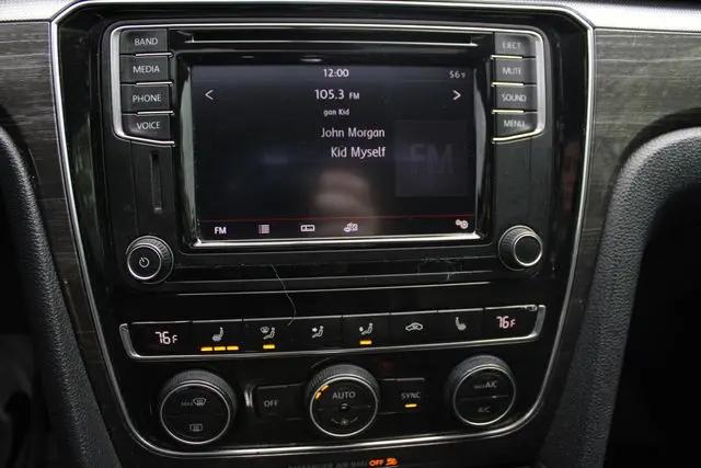 2017 Volkswagen Passat 1.8T SE