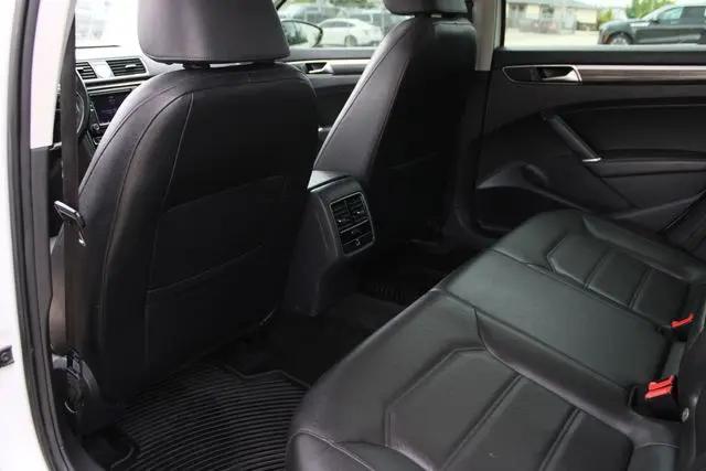 2017 Volkswagen Passat 1.8T SE