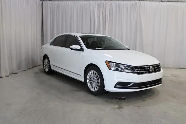 2017 Volkswagen Passat 1.8T SE