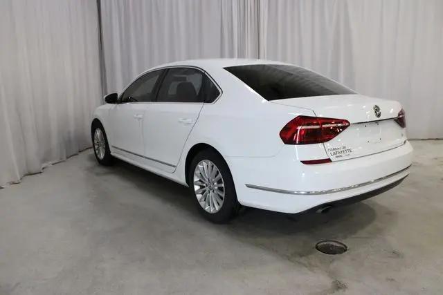 2017 Volkswagen Passat 1.8T SE