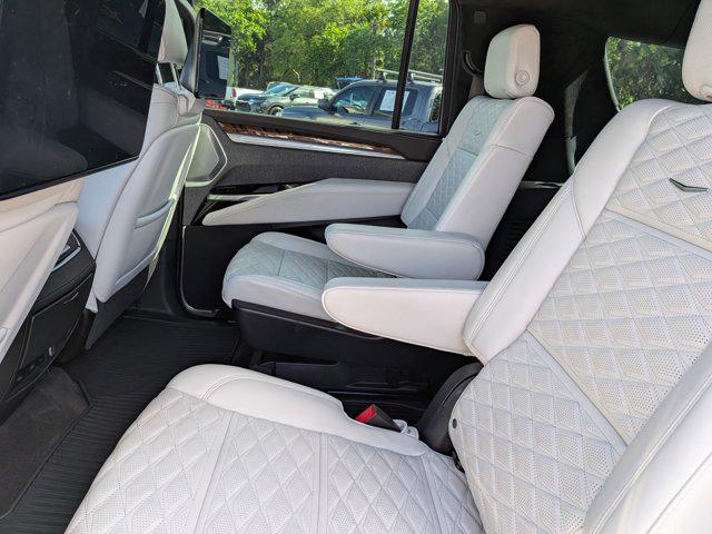 2025 Cadillac Escalade ESV Sport Platinum