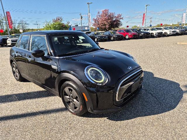 2022 MINI Hardtop Cooper