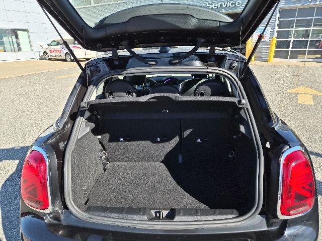 2022 MINI Hardtop Cooper