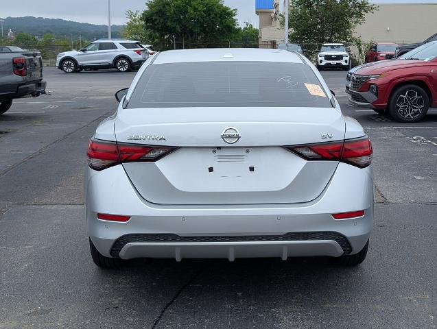 2021 Nissan Sentra SV Xtronic CVT
